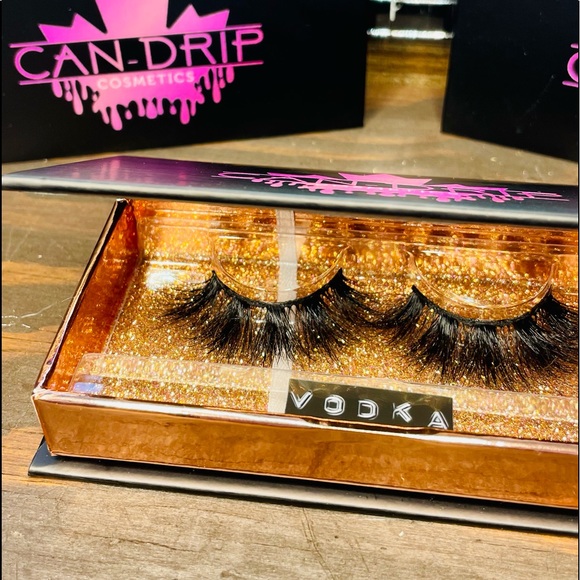 Vodka Lashes - Picture 1 of 3